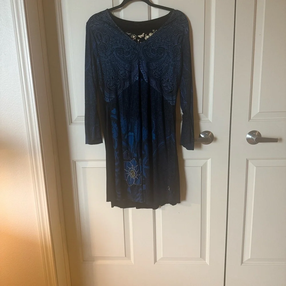 Desigual knows what it’s doing.  Size XL Dress - Picture 11 of 11